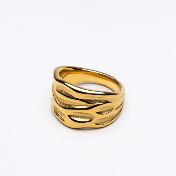 "Isa" Statement Ring