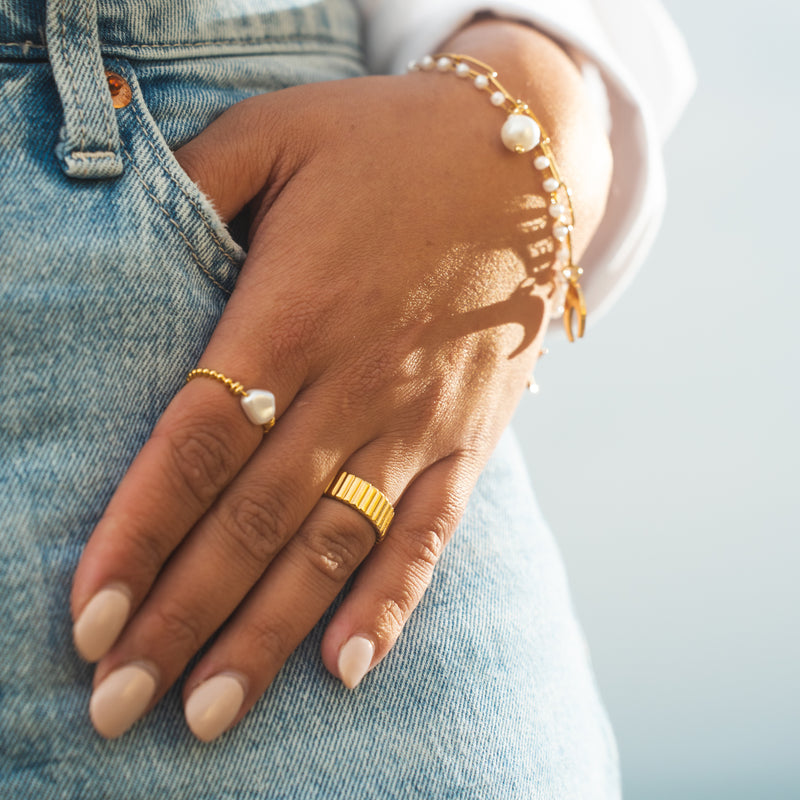 Mini Pearls Ring