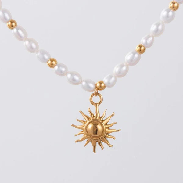 Shell Pearl Necklace