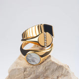 Sara Signet Ring